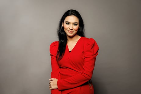 Nasneen Khodabaks